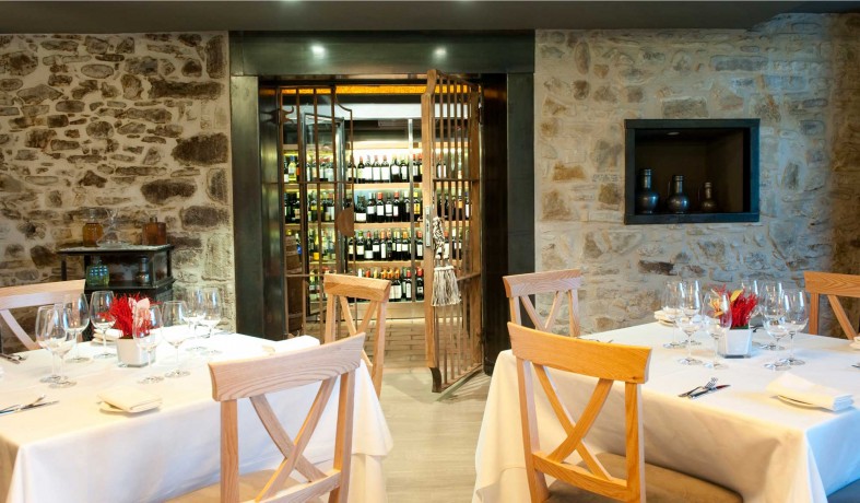 Reforma, rehabilitación y diseño de hotel en Gordexola, Bizkaia