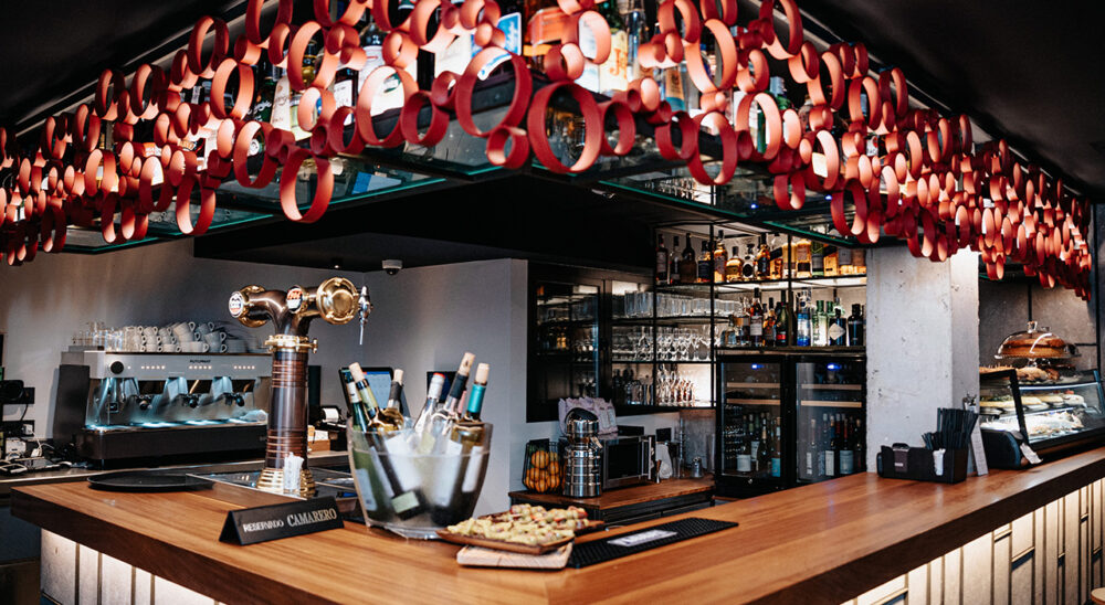 Reforma, rehabilitación y diseño de hotel en Mundaka, Bizkaia