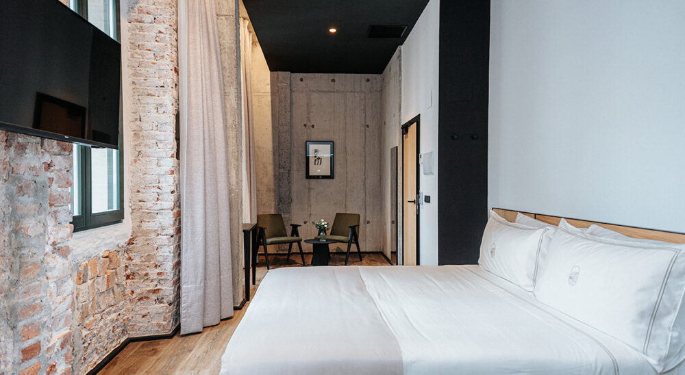 Reforma, rehabilitación y diseño de hotel en Mundaka, Bizkaia