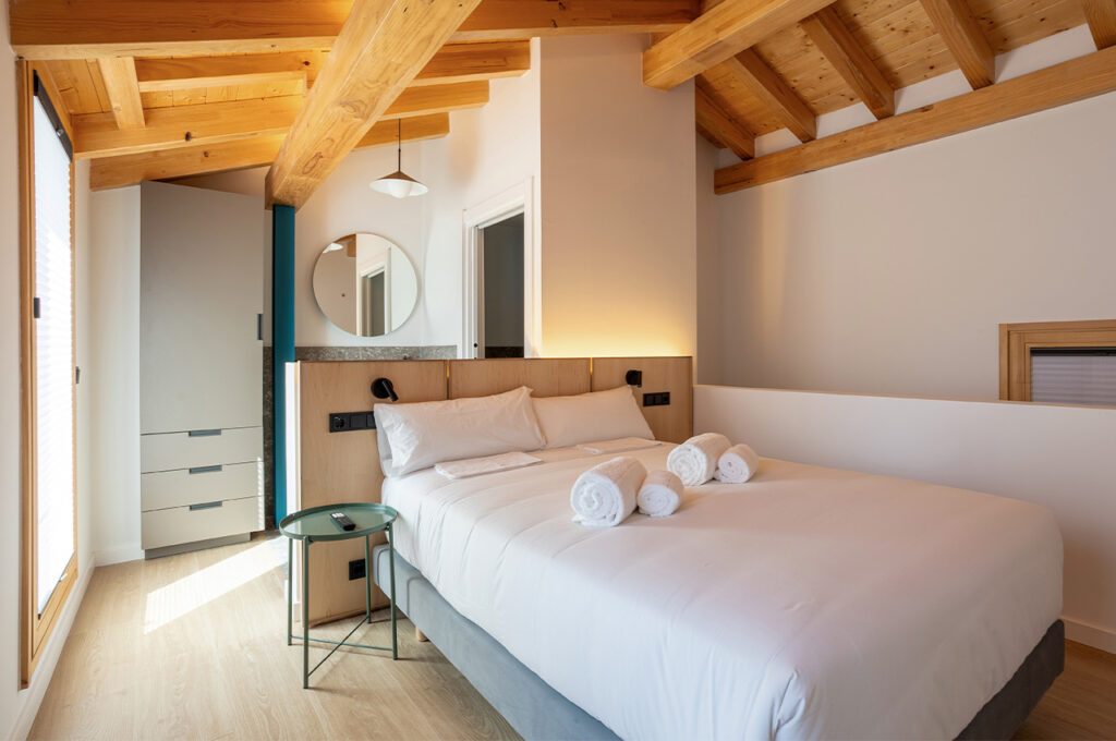 Reforma, rehabilitación y diseño de apartamentos turísticos en Bermeo, Bizkaia