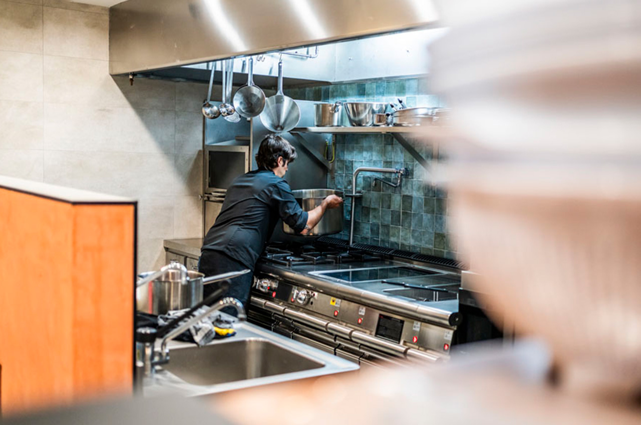 Reforma, rehabilitación y diseño de restaurante en Bermeo, Bizkaia