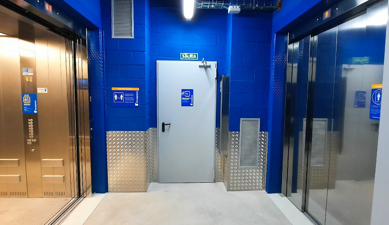 Reforma y rehabilitación de un edificio industrial destinado a almacenaje en Trapagarán, Bizkaia