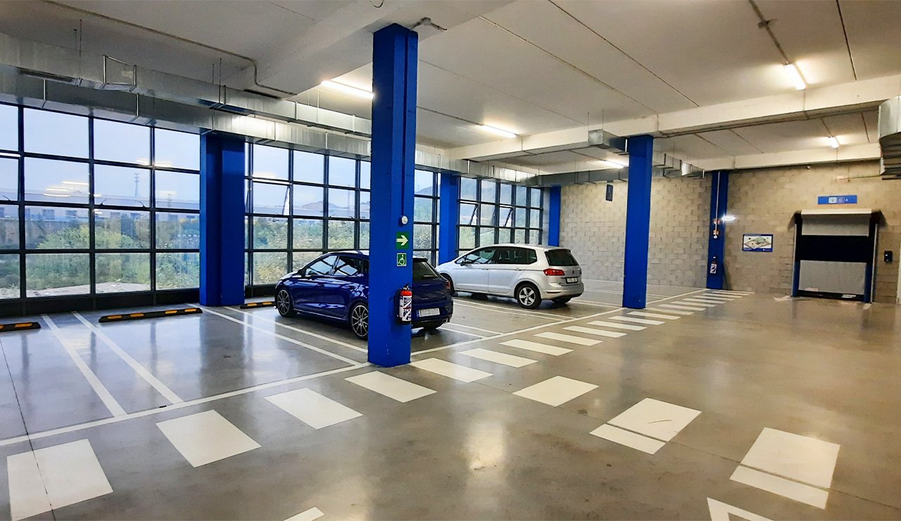 Reforma y rehabilitación de un edificio industrial destinado a almacenaje en Bolueta, Bizkaia